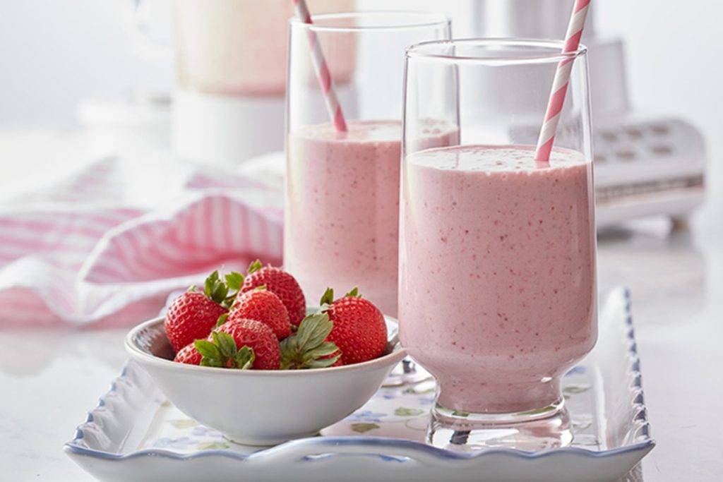 straw-berry-lassi